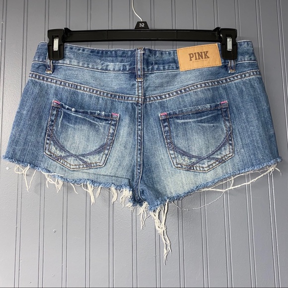 Victoria’s Secret Bling denim shorts size 4🖤 - Picture 4 of 5
